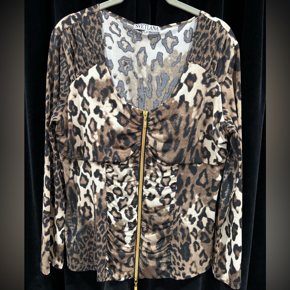 Svetlana Leopard Top
